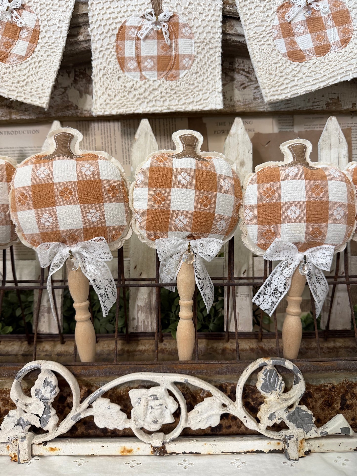 Gingham Pumpkin Spindle