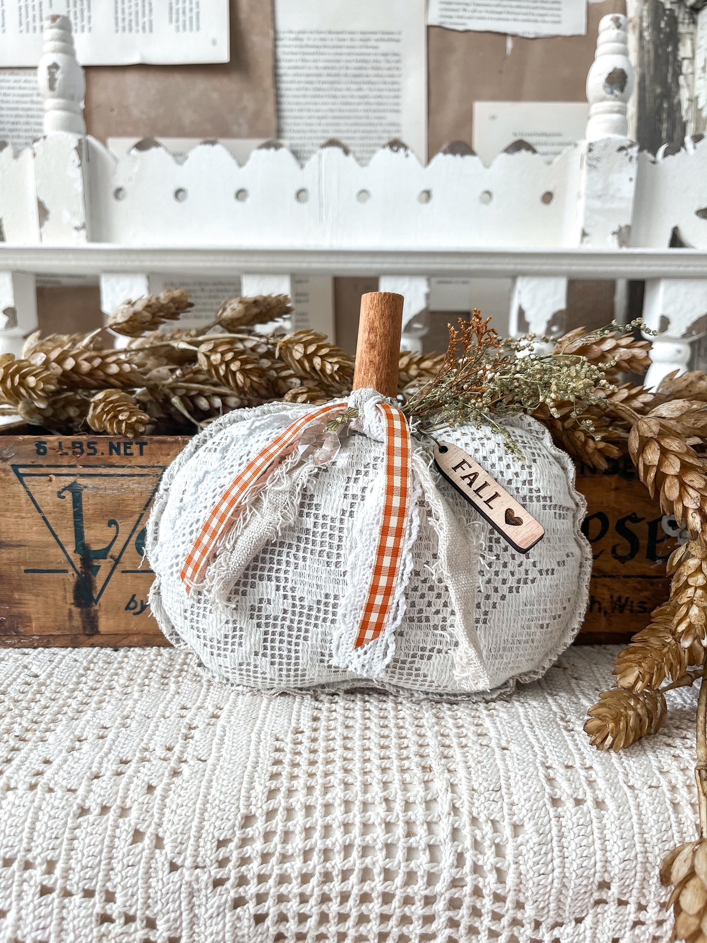 Lace Pumpkin - Large