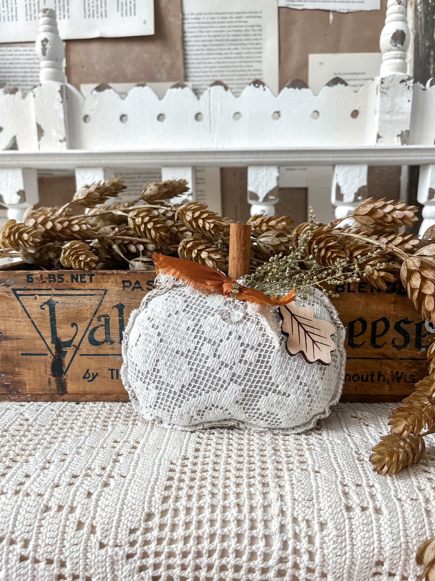 Lace Pumpkin - Small