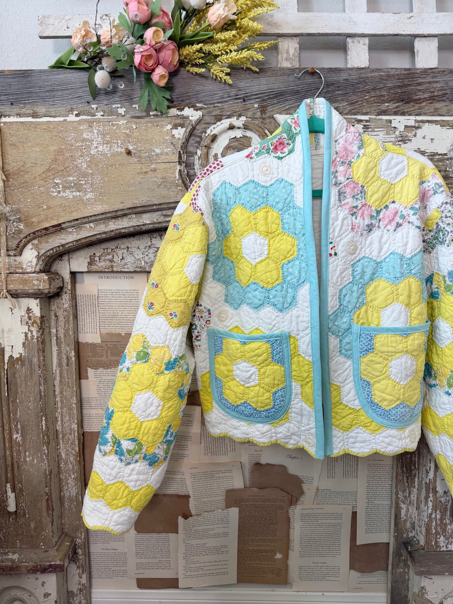 Buttercup Garden Quilt Jacket - Size Small: Oversized Style Fit